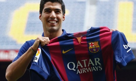 Penyerang Luis Suarez.