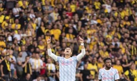  Penyerang Manchester United Cristiano Ronaldo merayakan gol ke gawang BSC Young Boys dalam laga Grup F di Stadion Wankdorf, Bern, Swiss.