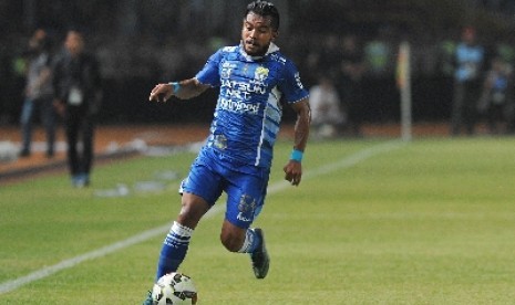 Penyerang Persib Bandung Zulham Zamrun.