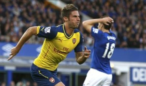 Penyerang Prancis, Oliver Giroud berhasil mencetak gol penyama kedudukan pada laga Everton vs Arsenal di Goodison Park, Liverpool. Hasil akhir laga tersebut 2-2. 