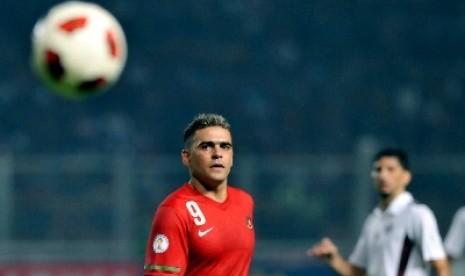 Penyerang timnas Indonesia dan Arema, Cristian Gonzales dipinang jadi cawabup Malang.