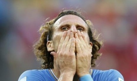 Penyerang Uruguay, Diego Forlan. 