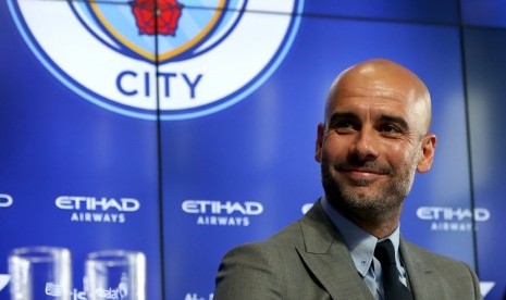 Pep Guardiola pelatih Man City 