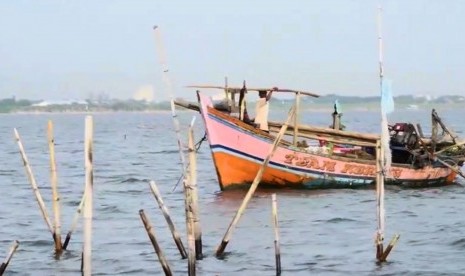 Perahu nelayan di Cirebon, Jawa Barat (ilustrasi). Asuransi memberi perlindungan baik nelayan sedang melaut maupun tidak.