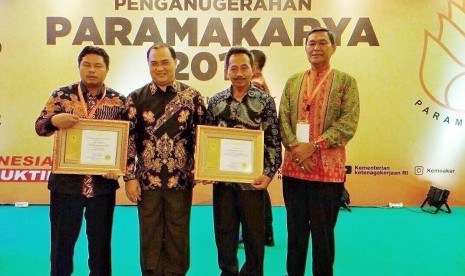 Peraih anugerah Paramakarya 2017, Jumat (8/12). ]