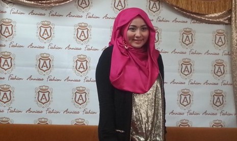 Perancang Mode Muslim Fashion Indonesia, Anniesa Hasibuan 