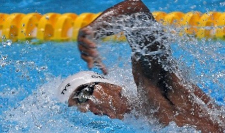 Perenang Bandung, Jawa Barat, Triadi Fauzi Sidiq pada CIMB Niaga Indonesia Open Aquatic Championship di Stadion Aquatic, Gelora Bung Karno, Jakarta. 