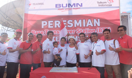 Peresmian BTS Telkomsel di Pulau Liran, Maluku Barat Daya, Senin (7/8).