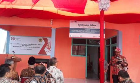 Peresmian BUMdes Center Traktakan Jaya Makmur, Kabupaten Bondowoso, Jatim, Senin (27/8). 