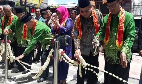 Peresmian Grha Suara Muhammadiyah yang dilakukan Pemimpin Redaksi Haedar Nashir dan Pemimpin Umum Syafii Maarif, Ahad (25/2). Peresmian dihadiri Mendikbud Muhadjir Effendy, Menkominfo Rudiantara dan Kapolda DIY Brigjen Pol Ahmad Dhofiri.