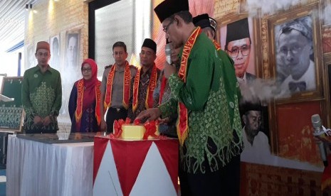 Peresmian Grha Suara Muhammadiyah yang dilakukan Pemimpin Redaksi Haedar Nashir dan Pemimpin Umum Syafii Maarif, Ahad (25/2). Peresmian dihadiri Mendikbud Muhadjir Effendy, Menkominfo Rudiantara dan Kapolda DIY Brigjen Pol Ahmad Dhofiri.