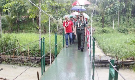 Peresmian jembatan Cikeusik , Pandeglang, Banten