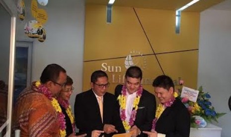 Peresmian kantor Sun Life Financial di Batam. 