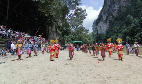 Peresmian lokasi wisata Silokek sebagai Kawasan Nasional Geopark, Kamis (8/2)