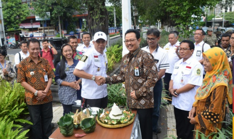  Peresmian penataan pedestrian di Jalan Suroto, Kelurahan Kotabaru, Kecamatan Gobdokusuman, Kota Yogyakarta.