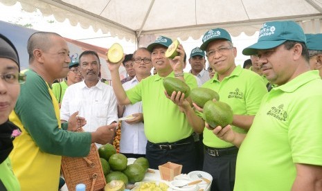 Peresmian Pusat Bibit Buah Nusantara di Ciateur, Subang, Jawa Barat.