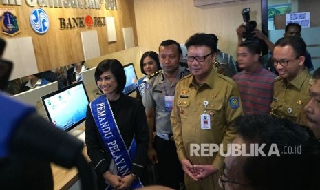 Menteri Tjahjo Kumolo bersama Gubernur DKI Jakarta Anies Rasyid Baswedan dan Kapolda Metro Jaya Irjen Idham Azis kala peresmian samsat digital di Mapolda Metro Jaya, Senin (26/3/2018). 