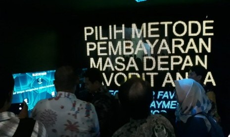 Peresmian Tata Pamer Baru Museum Bank Indonesia, Jakarta, Jumat (2/11). Ruangan klaster kebijakan BI yang baru dibuat menggunakan teknologi kekinian khas milenial.