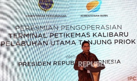 Peresmian Terminal Petikemas Kalibaru. Direktur Utama Pelindo 2 Elvyn G Masassya memberikan paparan saat peresmian pengoperasian Terminal Petikemas Kalibaru Pelabuhan Utama Tanjung Priok, Jakarta, Selasa (13/9)