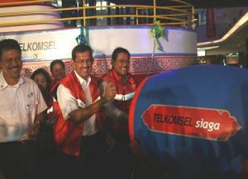 Peresmian Telkom Peduli dan Telkomsel Siaga 2010 di Jakarta, Senin (2/8)