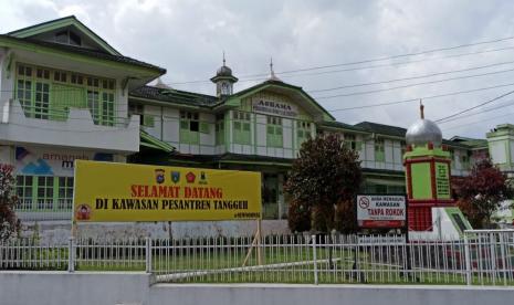 Perguruan Diniyyah Puteri Padang Panjang siap kembali gelar proses belajar mengajar setelah mendapat predikat sebagai Pesantren Tangguh