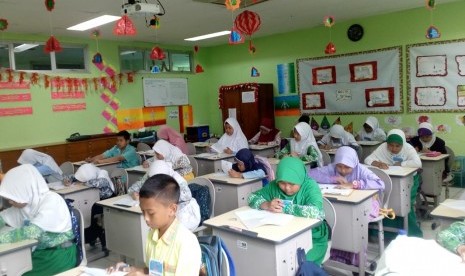 Perhelatan Kompetisi Matematika dan Pendidikan Islam (KOMPI) tahun 2019.