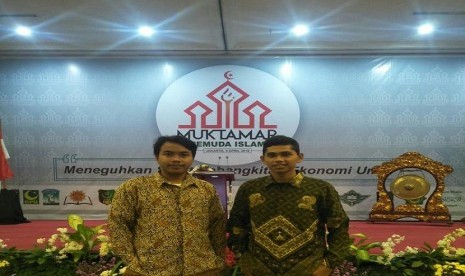 Perhimpunan Remaja Masjid Dewan Masjid Indonesia (Prima DMI) mengikuti Muktamar Pemuda Islam dalam rangka mencangkan kebangkitan ekonomi ummat berbasis Masjid. Acara tersebut dihadiri 20 OKP pemuda Islam, dengan mengusung tema khusus 'Meneguhkan Spirit Kebangkitan Ekonomi Umat', bertempat di Ballroom Kirana, Hotel Kartika Candra Jl. Jendral Gatot Subroto, Kamis (4/4).