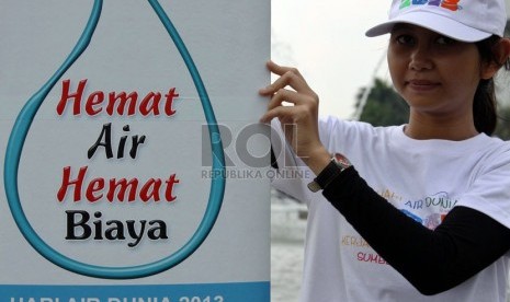  Peringatan  Hari Air Sedunia di kawasan Bunderan Hotel Indonesia, Jakarta, Jumat (22/3).  (Republika/Yasin Habibi)