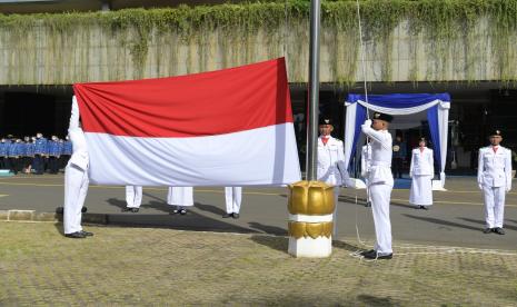 Peringatan Hari Sumpah Pemuda 2022 disebut sebagai momentum untuk meningkatkan semangat para pemuda Indonesia untuk bersama-sama membangun bangsa, terutama pascapandemi Covid-19. Pemuda didorong untuk mengembangkan berbagai potensi yang ada demi membangun kejayaan bangsa Indonesia.