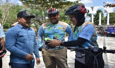 Peringatan Hari Udara Bersih Internasional untuk Langit Biru di Jakarta, Rabu (7/9/2022).