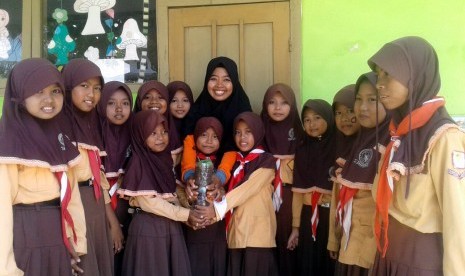 Peringati HPSN, RUmah Zakat Ajak Siswa Olah Sampah