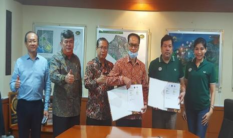 perjanjian kerja sama antara Jababeka Group melalui PT. Banten West Java selaku pengembang dan pengelola KEK Tanjung Lesung dengan PT. Fauna Land Indonesia untuk mengembangkan wisata rekreasi di Tanjung Lesung.