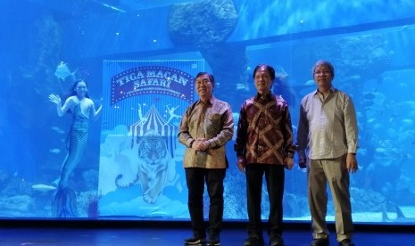 Perjuangan Hadi Manansang bersama tiga putranya mendirikan Taman Safari Indonesia tertuang dalam buku 