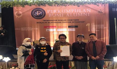 Perkumpulan Bumi Alumni (PBA) melakukan penandatanganan Memorandum of Understanding (MOU) untuk ekspor produk-produk UMKM ke Korea Selatan. 