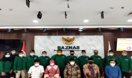 Perkumpulan Organisasi Pengelolaan Zakat atau Poroz menggelar kunjungan ke BAZNAS RI. Hal ini dalam rangka silahturahim dan juga audiensi guna mempererat hubungan dan mensinergikan program kerja.