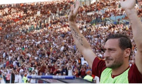 Perpisahan terakhir Fransesco Totti di AS Roma.