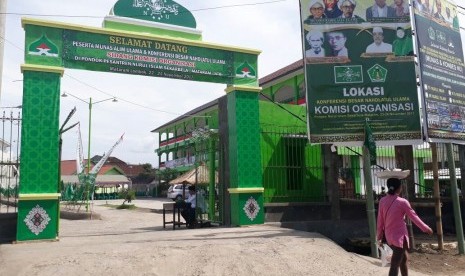 Persiapan lokasi pelaksanaan Munas Alim Ulama NU di Lombok, Rabu (22/11)