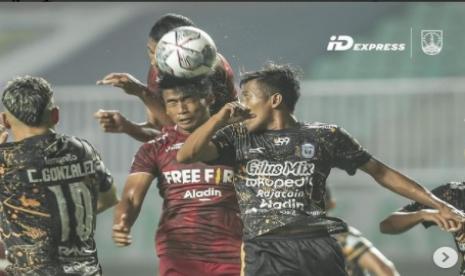 Persis Solo menjuarai Liga 2 Indonesia usai mengalahkan Cilegon FC 2-1 di partai final di Stadion Pakansari, Kabupaten Bogor, Kamis (30/12) malam WIB.