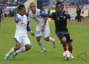 Persiwa vs Arema