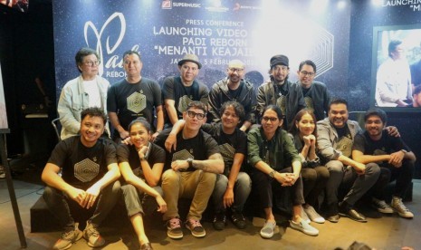 Personel Band Padi Reborn dan kru film pendek dan video klip 