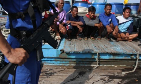 Nelayan asing pelaku pencurian ikan (illegal fishing). Antara/Irsan Mulyadi