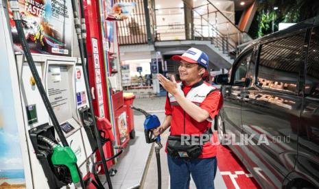 Harga Pertamax Naik, Pramono Ajak Warga Gunakan Tr