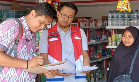 Pertamina bersama Disperindag Sragen melakukan pemantauan terhadap gas LPG subsidi.