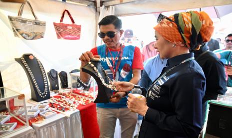 Pertamina Grand Prix of Indonesia 2024 memberi berkah bagi pelaku Usaha Mikro, Kecil, dan Menengah (UMKM) binaan Pertamina yang ikut dalam Pertamina Energizing You Festival.