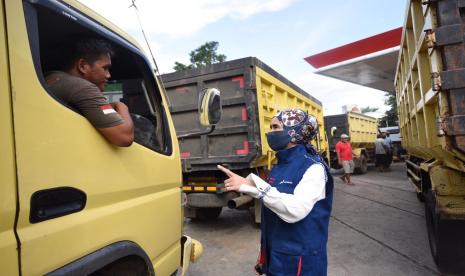 Pertamina memastikan suplai energi ke masyarakat berjalan dengan baik, meski ada peningkatan kebutuhan bahan bakar pada Ramadan ini.