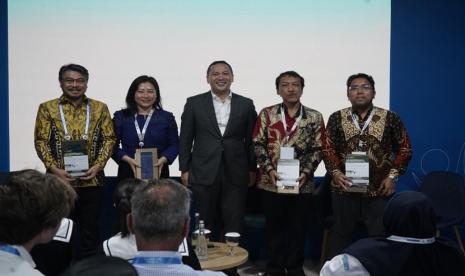 Pertamina New & Renewable Energy (Pertamina NRE) memimpin transisi energi dan dekarbonisasi di Pertamina Group dengan fokus pada pengembangan bisnis rendah emisi. Hal ini disampaikan CEO Pertamina NRE, John Anis, dalam diskusi panel bertajuk Indonesia’s Energy Transition Roadmap di paviliun Indonesia yang diselenggarakan di perhelatan World Water Forum ke-10 pada Senin (20/5/2024).