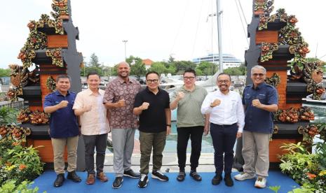 Pertamina Patra Niaga terus mendukung Program Strategis Nasional (PSN) yang dicanangkan Pemerintah dibidang Program Pengembangan Kawasan Strategis Pariwisata Nasional (KSPN) yakni Bali Maritime Tourism Hub (BMTH). Komitmen mendukung PSN ini diwujudkan dengan dilakukannya Head of Agreement (HOA) bersama Pelindo terkait fasilitas penerimaan BBM dan Avtur di Benoa, Bali.