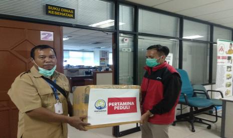 Pertamina  salurkan bantuan 15 ribu masker untuk Puskesmas dan Posyandu wilayah Jakarta Utara.(Pertamina)