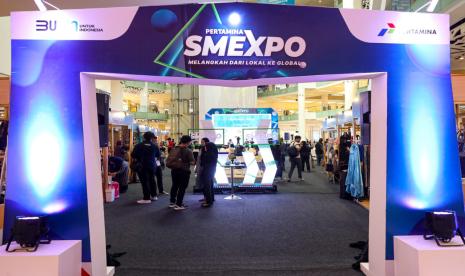 Pertamina Small Medium Enterprise Expo (SMEXPO) 2023 sukses digelar. Rangkaian acara yang berlangsung sejak 31 Oktober hingga 5 November 2023 di Gandaria City Mall, Jakarta ini mampu menarik perhatian konsumen, dengan nilai transaksi ritel mencapai Rp 1,3 Miliar atau naik 293 persen dibandingkan Pertamina SMEXPO Jakarta tahun 2022, atau yang saat itu sebesar Rp 450 juta.