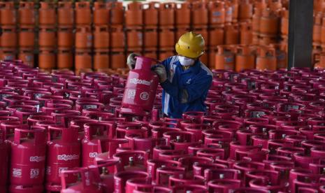 Pertamina terus melanjutkan pemerataan energi di Indonesia salah satunya melalui Program Pinky Movement.